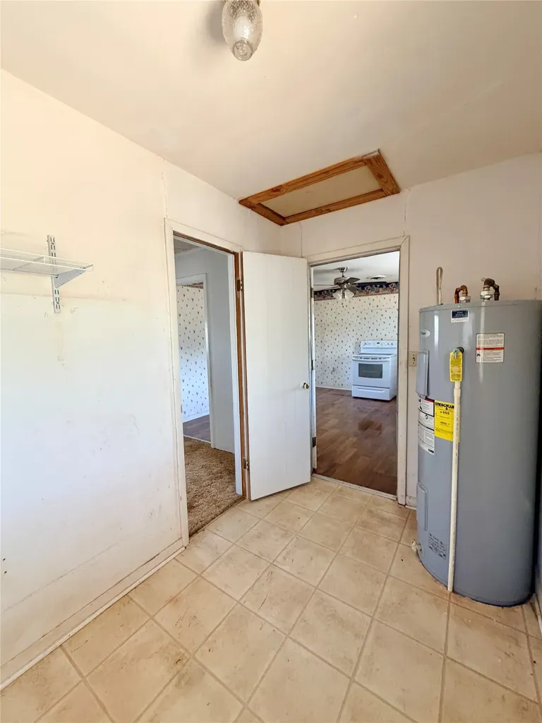 649 Mccartney Lane Tye TX 79563