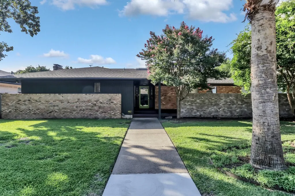 7428 Walling Lane Dallas TX 75231