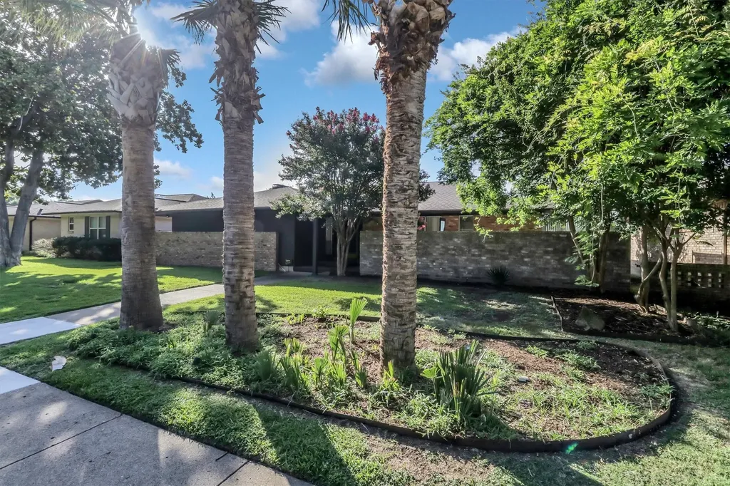 7428 Walling Lane Dallas TX 75231