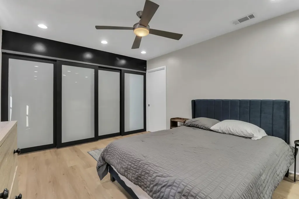 7428 Walling Lane Dallas TX 75231