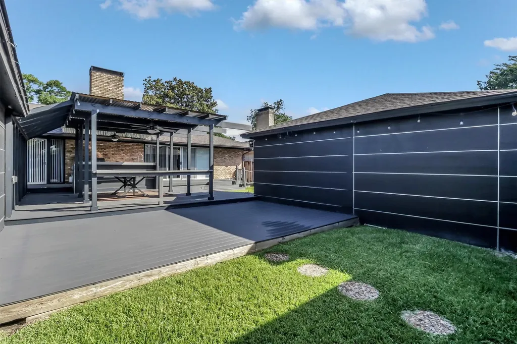 7428 Walling Lane Dallas TX 75231
