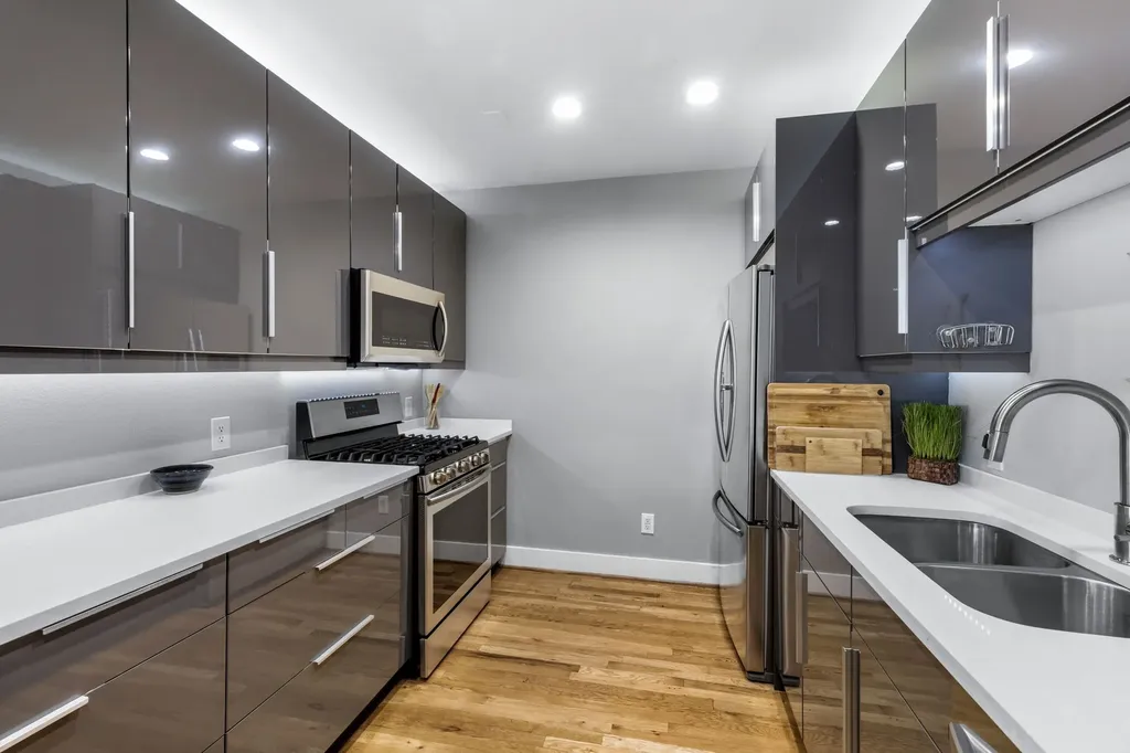 5055 Addison Circle Addison TX 75001
