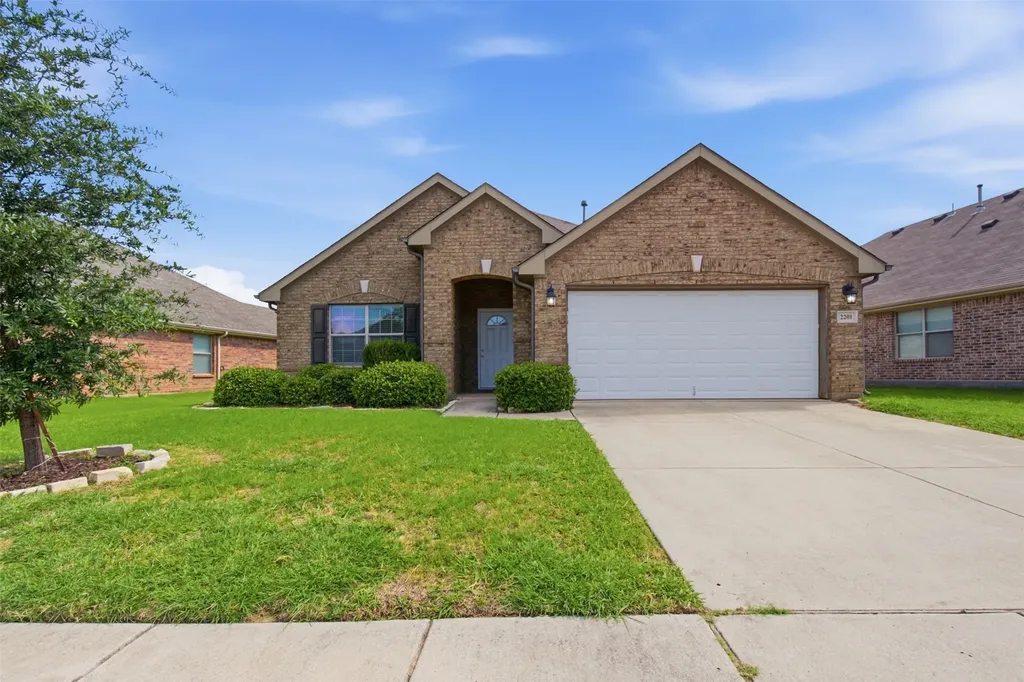 2201 Willow Creek Drive Little Elm TX 75068