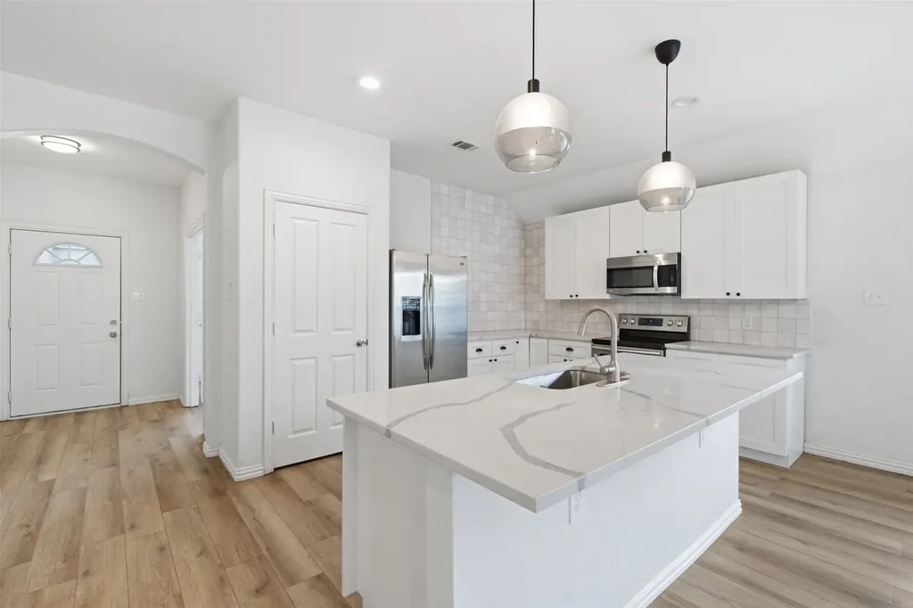 2201 Willow Creek Drive Little Elm TX 75068