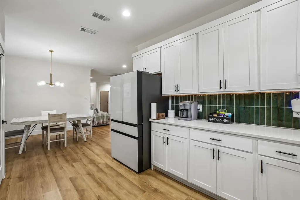1829 Galveston Street Grand Prairie TX 75051