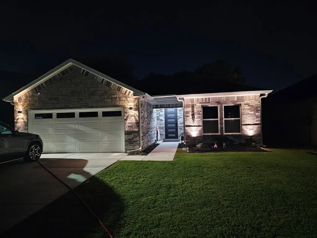 1829 Galveston Street Grand Prairie TX 75051