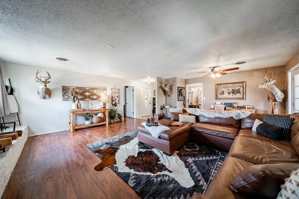 616 W Main Street Bronte TX 76933
