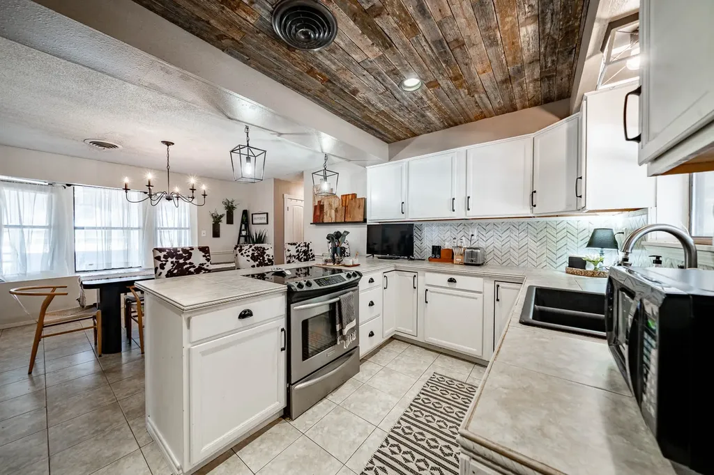 616 W Main Street Bronte TX 76933