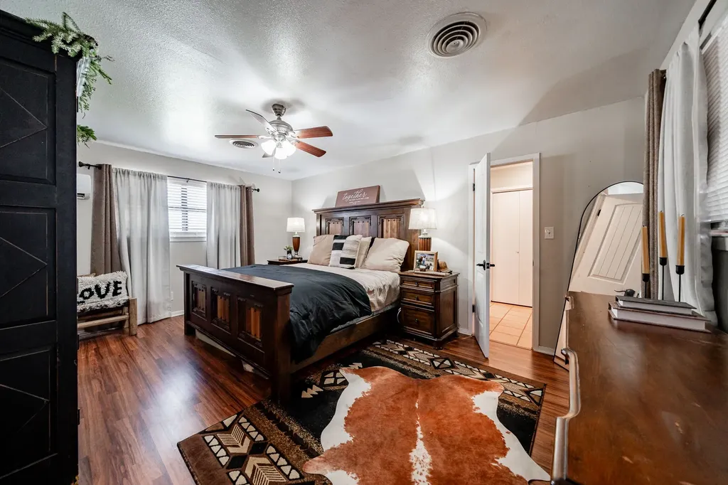 616 W Main Street Bronte TX 76933