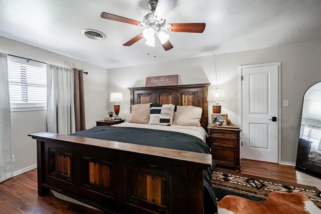 616 W Main Street Bronte TX 76933