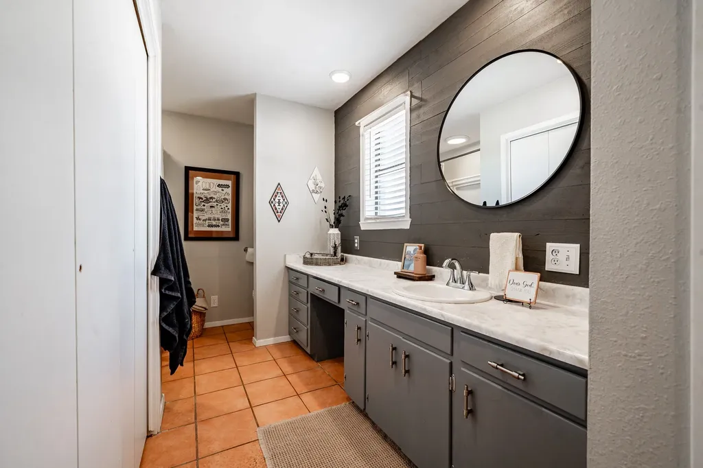 616 W Main Street Bronte TX 76933