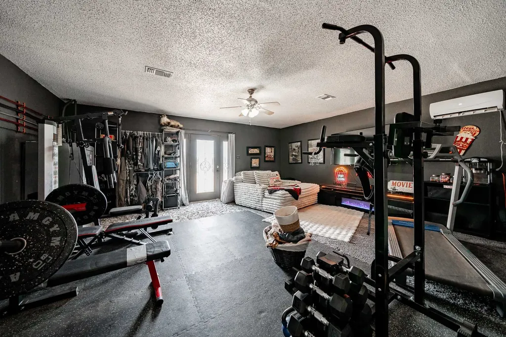 616 W Main Street Bronte TX 76933