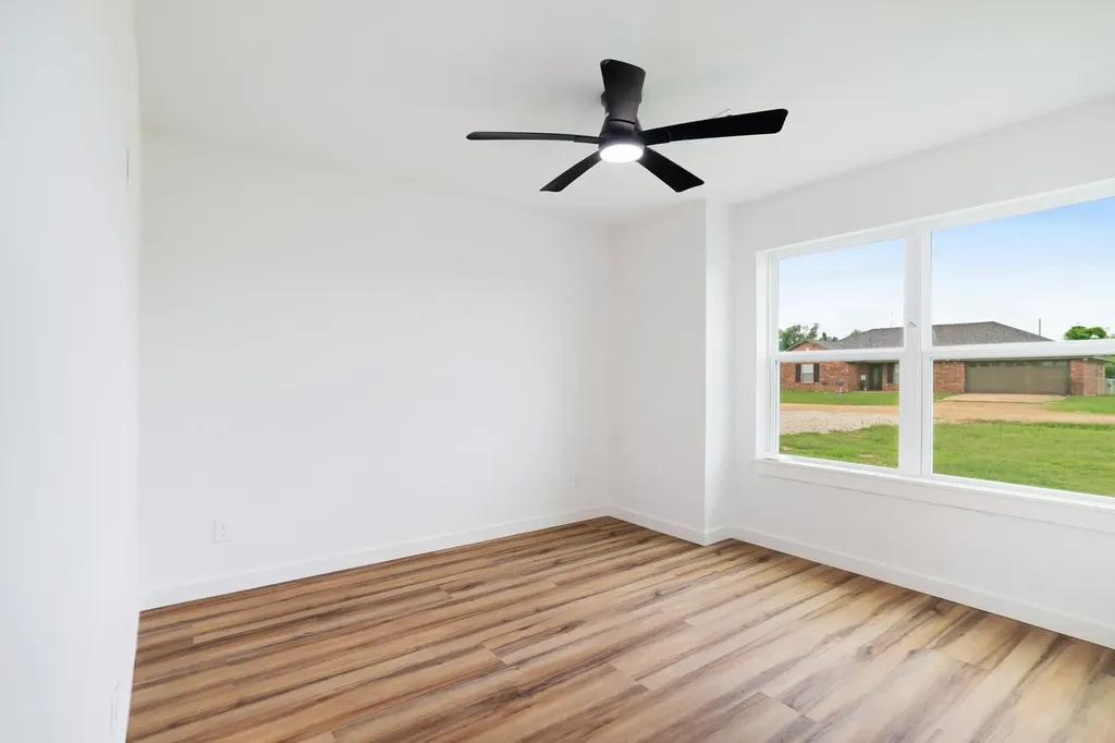 19 Private Road 35995 Powderly TX 75473