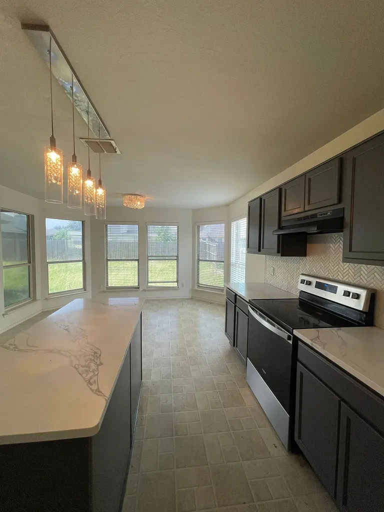 825 Forest Heights Drive Fort Worth TX 76036