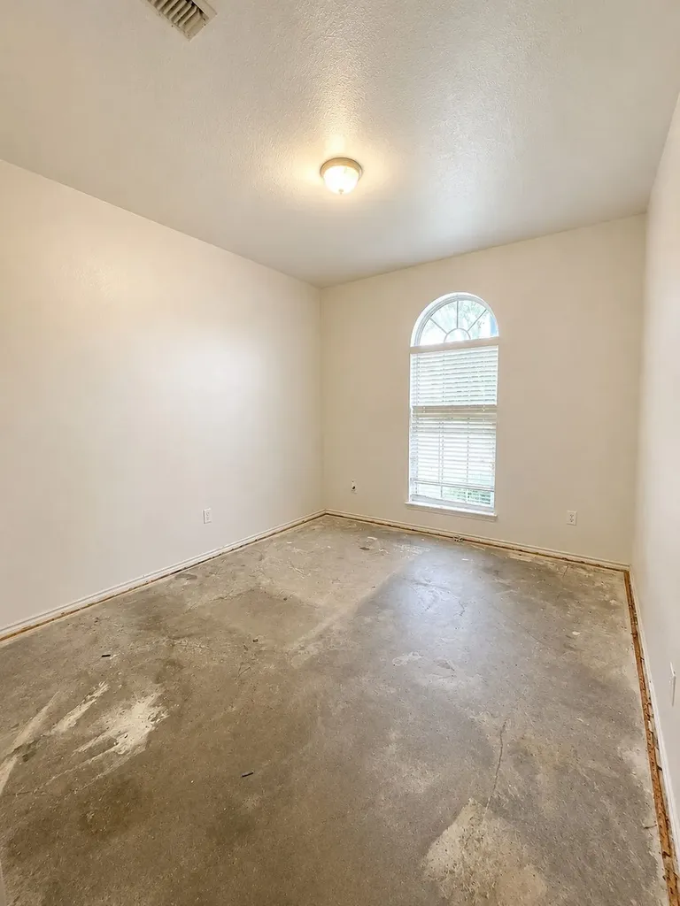 825 Forest Heights Drive Fort Worth TX 76036