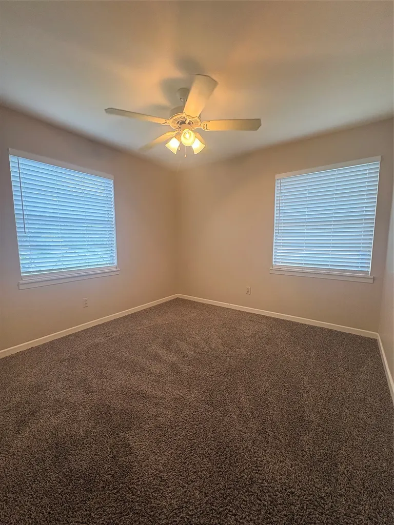 1300 Royal Oaks Drive Waco TX 76710