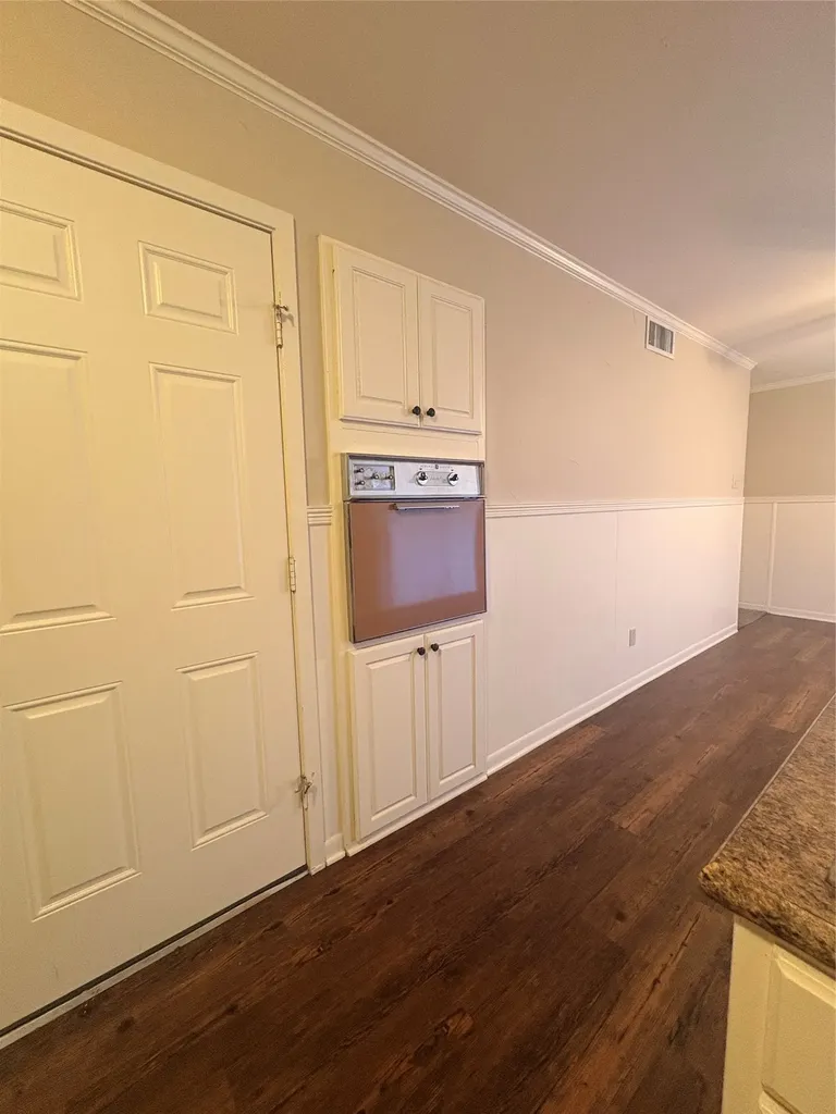 1300 Royal Oaks Drive Waco TX 76710
