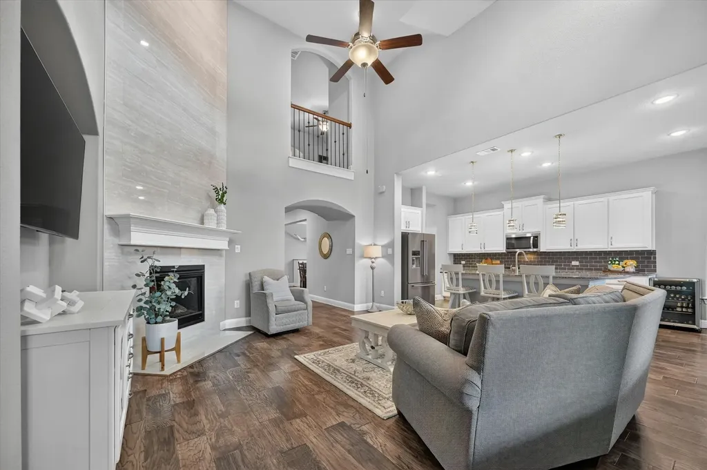 1812 Briscoe Drive Lantana TX 76226