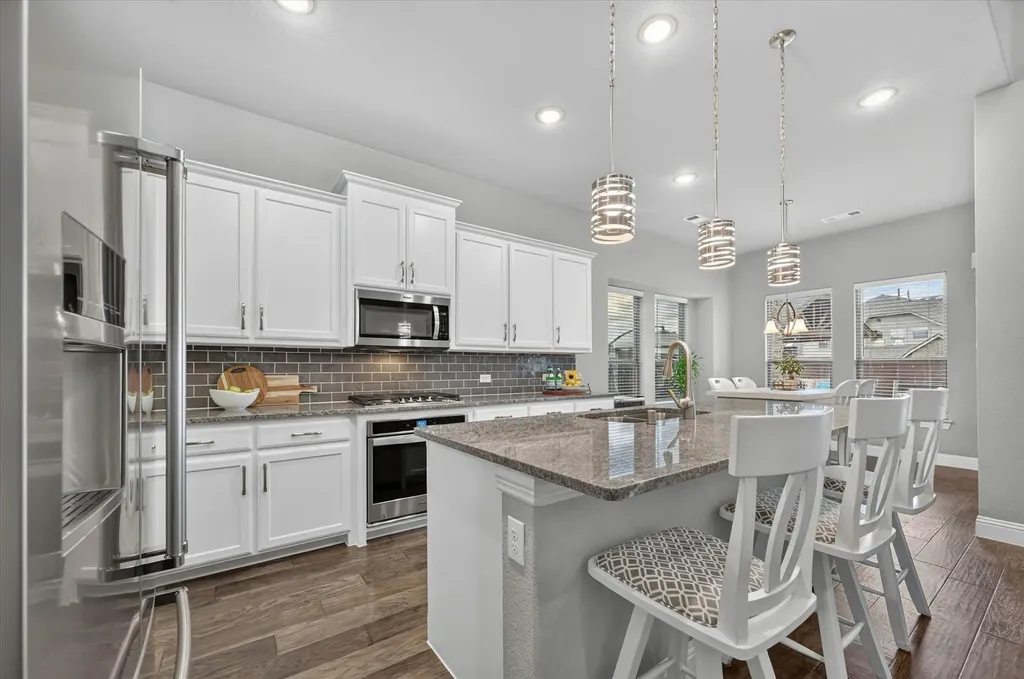 1812 Briscoe Drive Lantana TX 76226