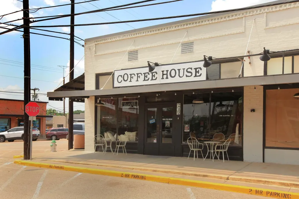 1537 Thicket Hill Drive Van Alstyne TX 75495