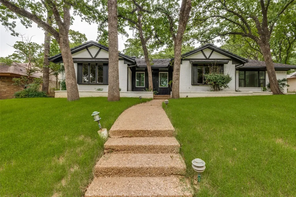 2117 Franklin Drive Arlington TX 76011