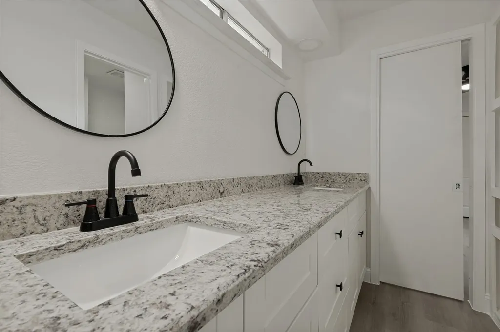 2117 Franklin Drive Arlington TX 76011