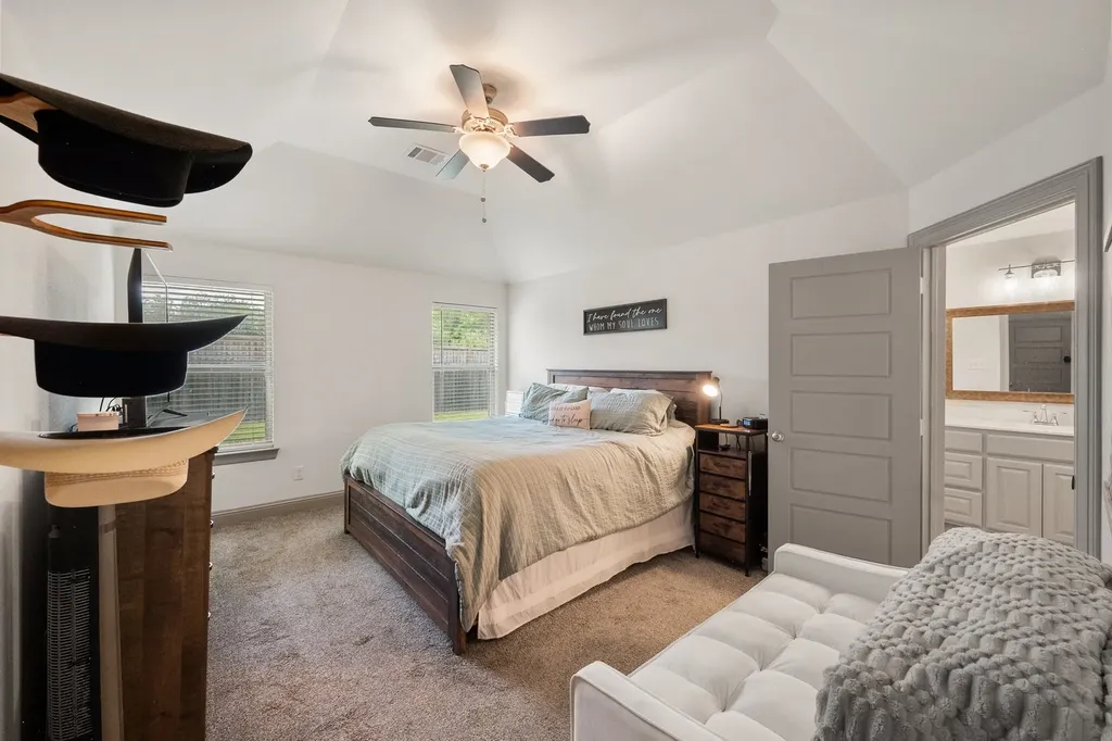 732 Edgewood Avenue Corsicana TX 75110