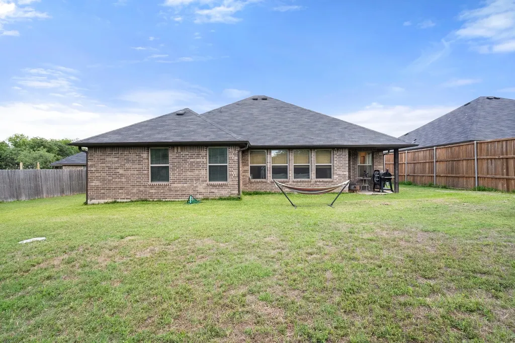 732 Edgewood Avenue Corsicana TX 75110