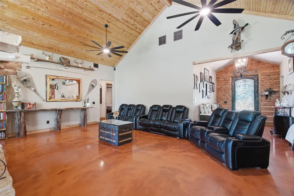 722 Three Skillet Road Springtown TX 76082