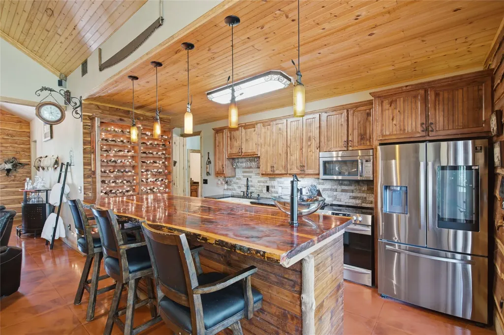 722 Three Skillet Road Springtown TX 76082