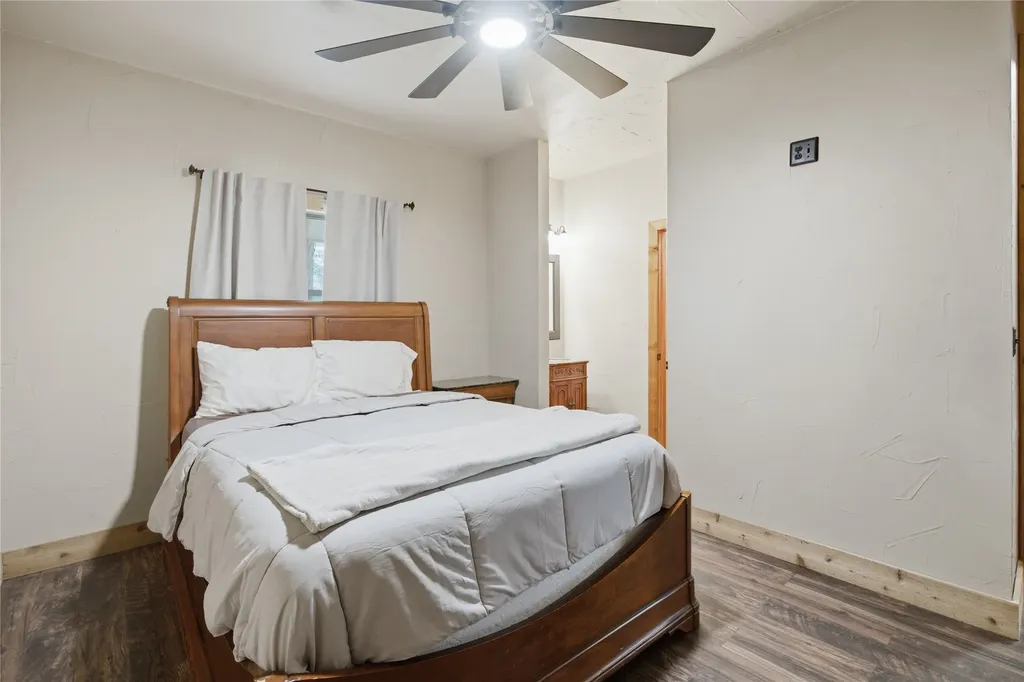 722 Three Skillet Road Springtown TX 76082
