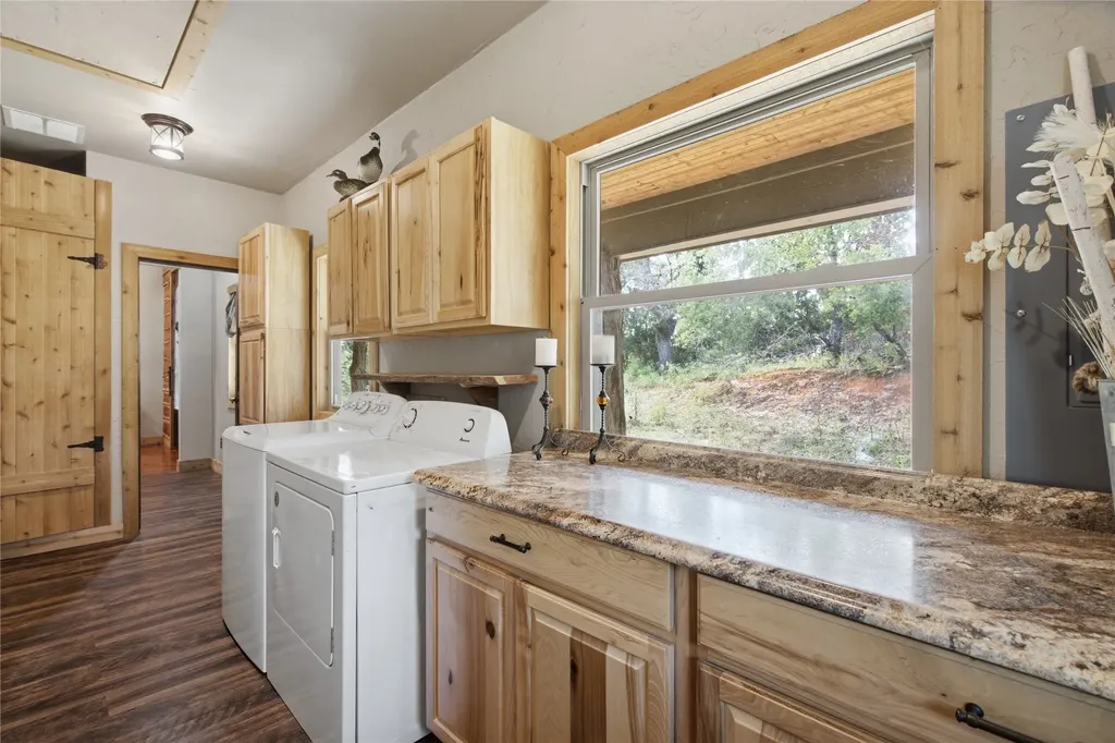 722 Three Skillet Road Springtown TX 76082