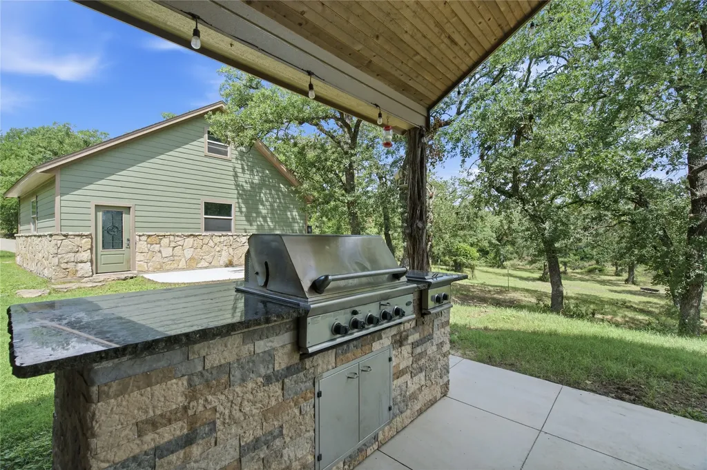 722 Three Skillet Road Springtown TX 76082