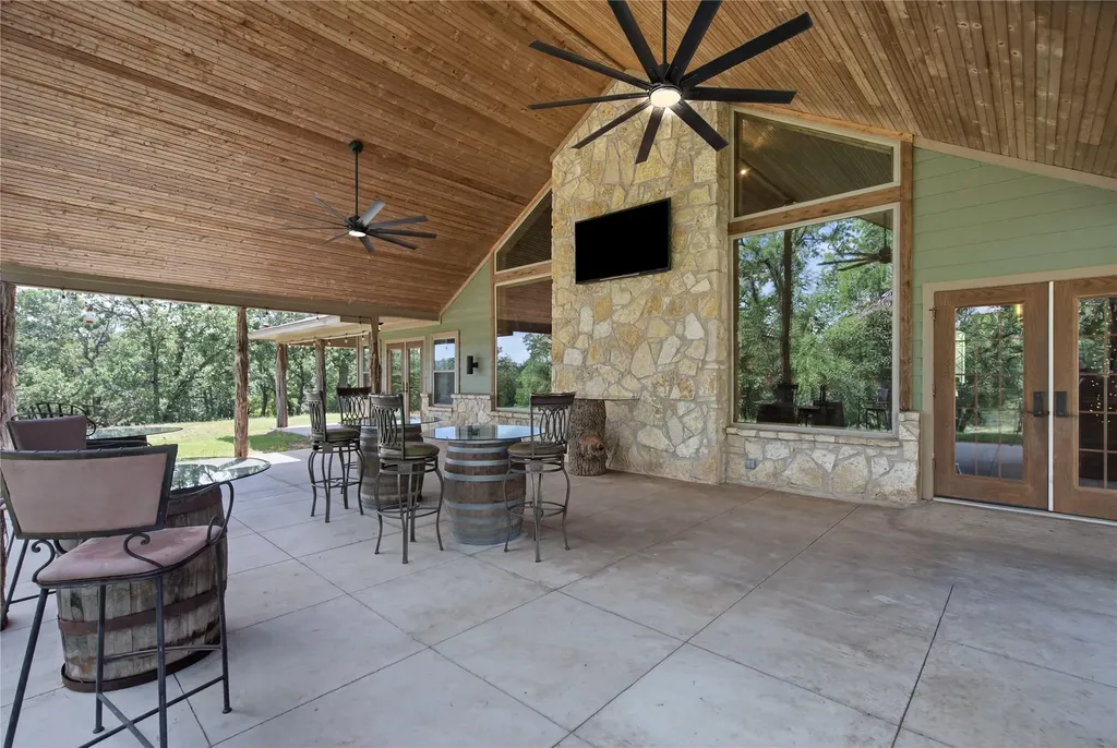 722 Three Skillet Road Springtown TX 76082