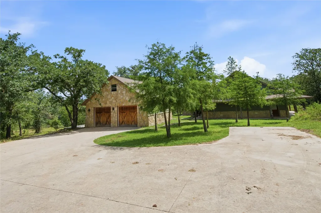 722 Three Skillet Road Springtown TX 76082