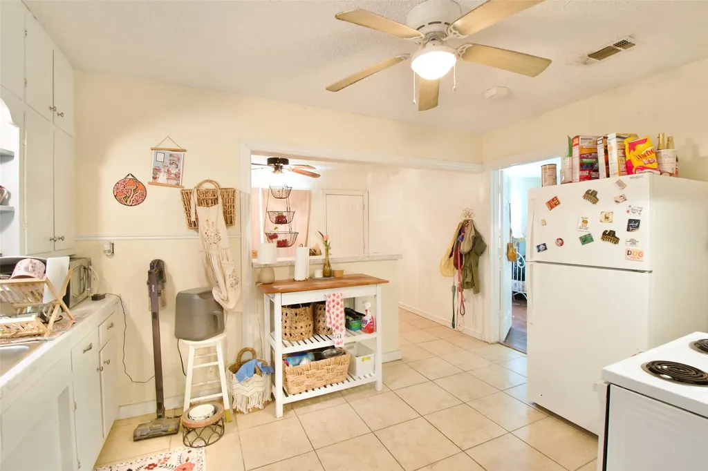2224 Live Oak Avenue Waco TX 76708