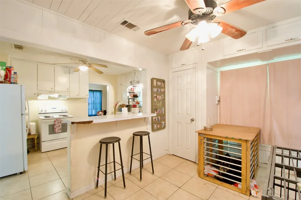 2224 Live Oak Avenue Waco TX 76708