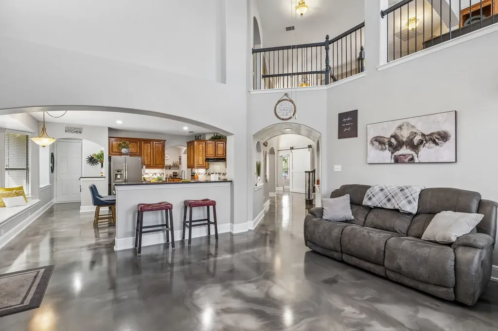 2803 Deerhurst Drive Highland Village TX 75077