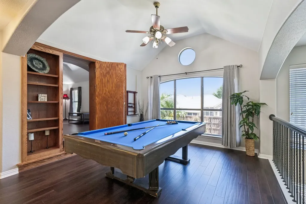2803 Deerhurst Drive Highland Village TX 75077