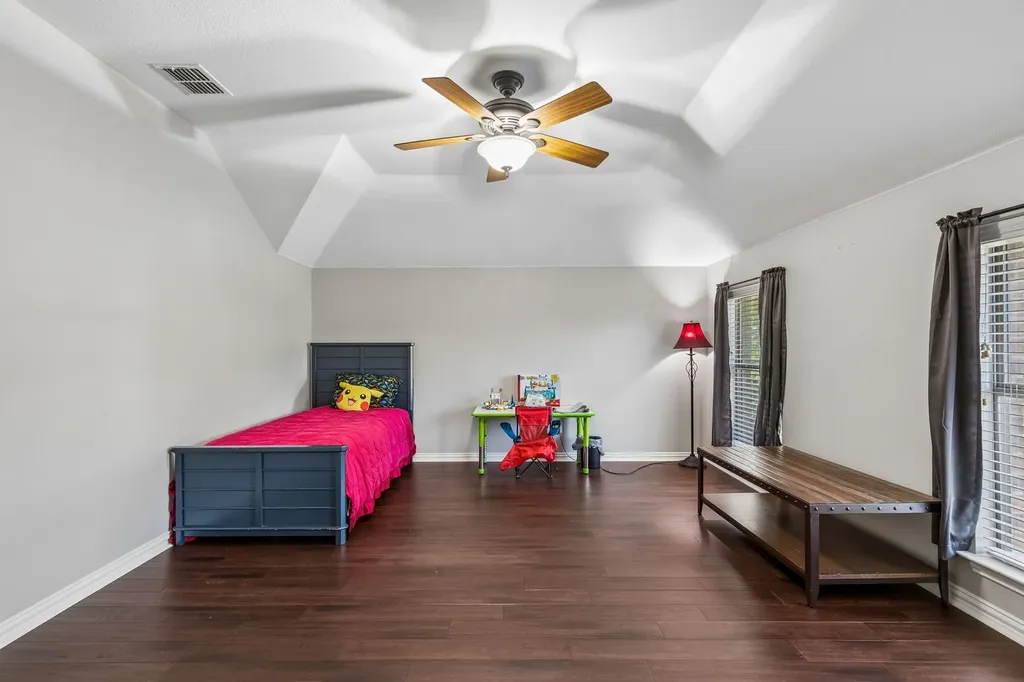 2803 Deerhurst Drive Highland Village TX 75077