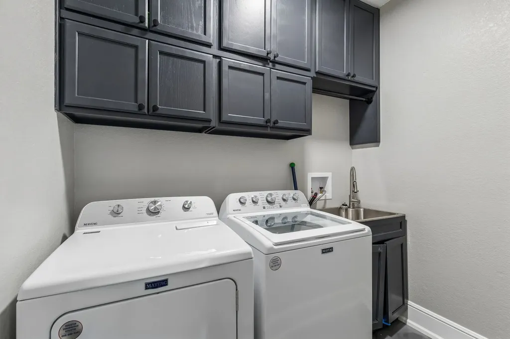 2803 Deerhurst Drive Highland Village TX 75077