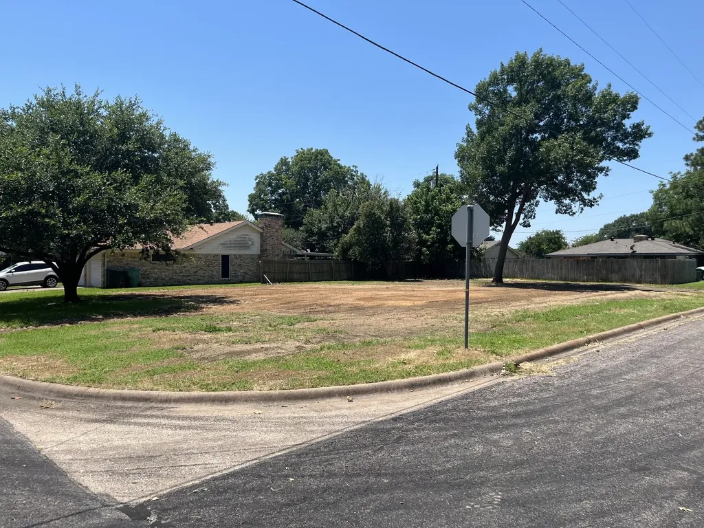 Sherman TX, 2818 Dover Drive