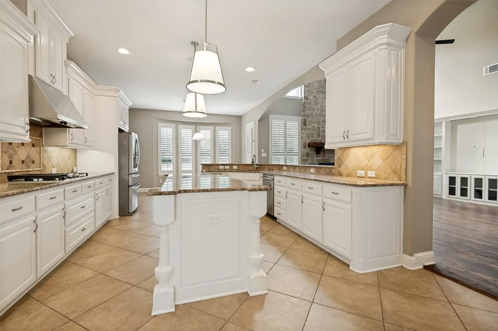 2416 Top Rail Lane Southlake TX 76092