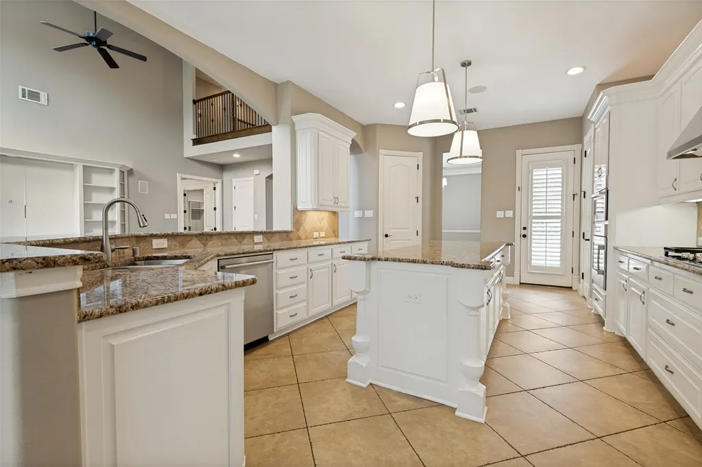 2416 Top Rail Lane Southlake TX 76092