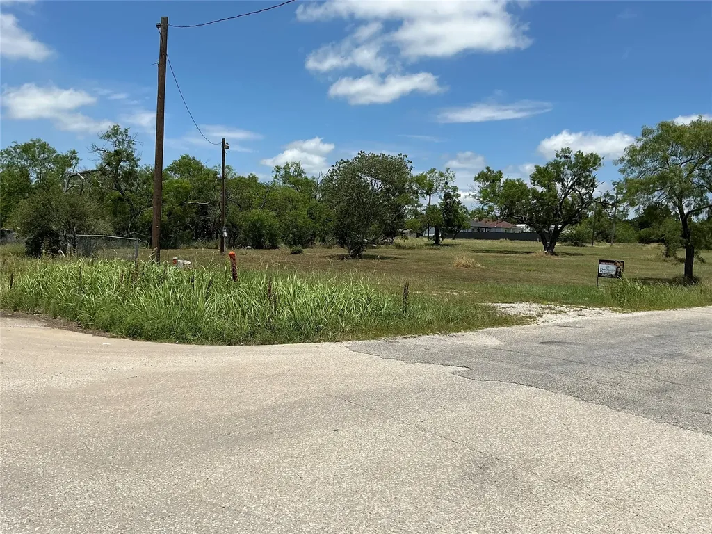 201 NE 22nd Street Cisco TX 76437