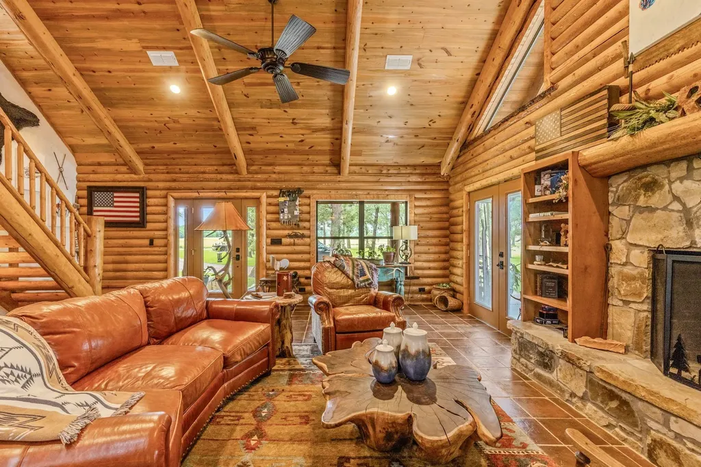 609 County Road 2421 Como TX 75431