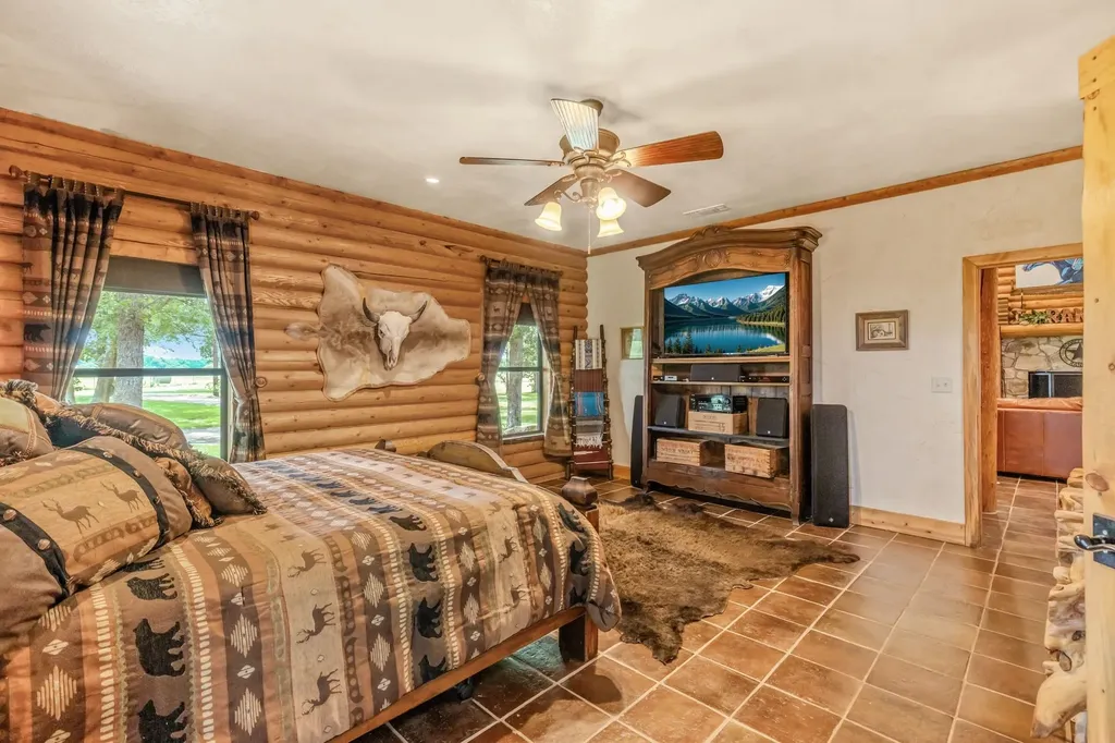 609 County Road 2421 Como TX 75431