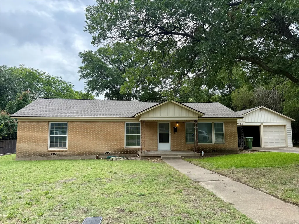 3539 Kingsbury Avenue Richland Hills TX 76118