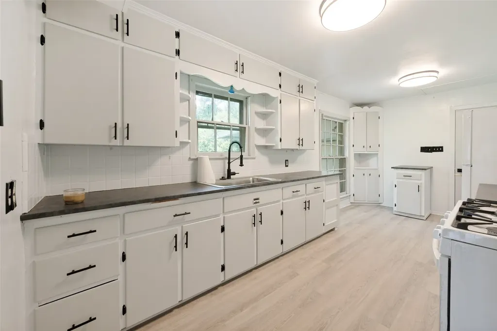 3539 Kingsbury Avenue Richland Hills TX 76118