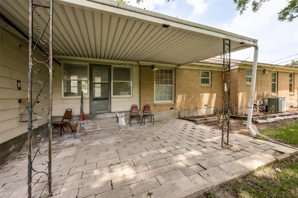 3539 Kingsbury Avenue Richland Hills TX 76118